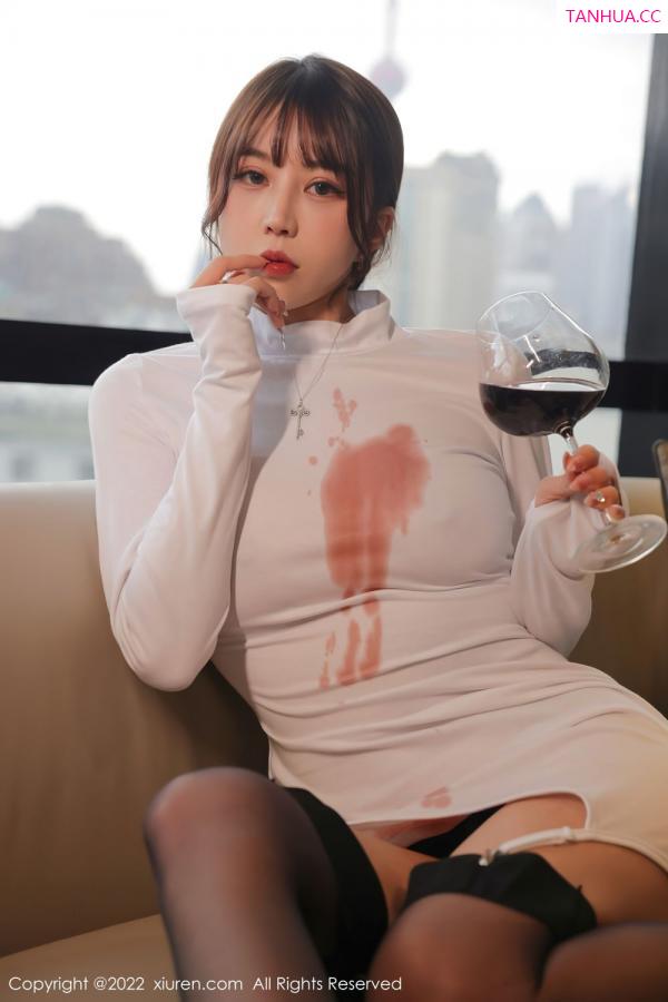 tina_甜仔  [XiuRen]高清写真图 2022.01.21 No.4494 tina_甜仔第22张图片